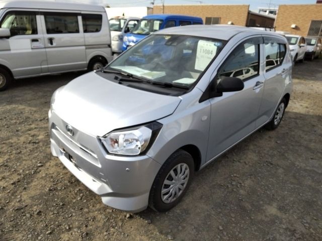 11084 Daihatsu Mira e s LA350S 2018 г. (LUM Tokyo Nyusatsu)